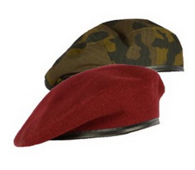 vojenský baret
